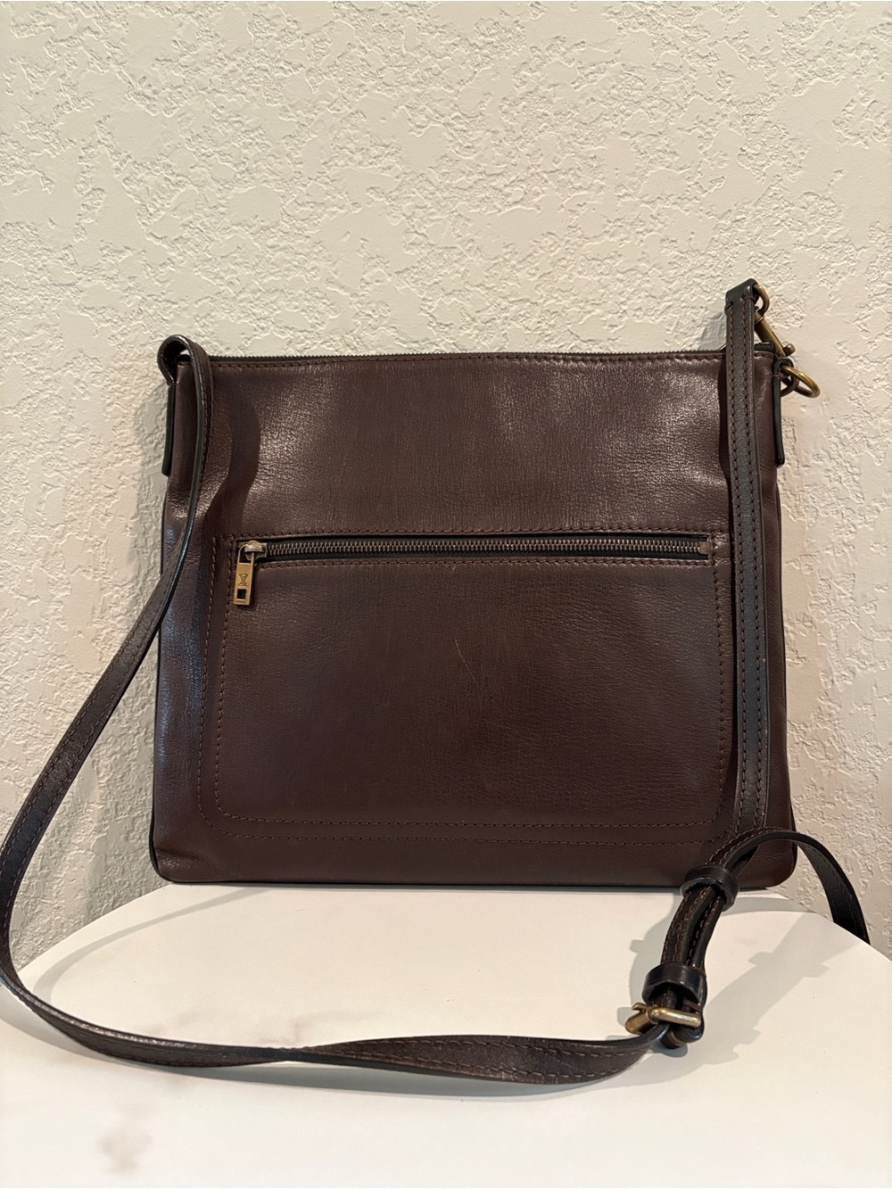 Louis Vuitton MM Pochette
Chauny Brown Utah Shoulder Bag